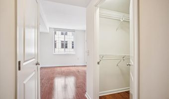851 N GLEBE Rd 718, Arlington, VA 22203