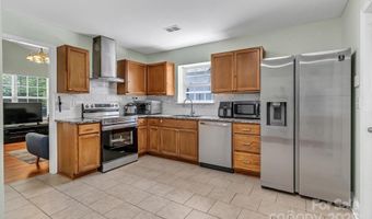 2126 Downing St, Charlotte, NC 28205