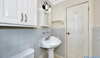 612 Hereford Dr, Athens, AL 35611