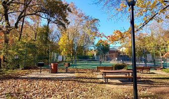 10661 WEYMOUTH St 101, Bethesda, MD 20814