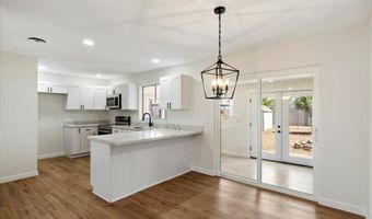 102 W 17TH Ave, Apache Junction, AZ 85120