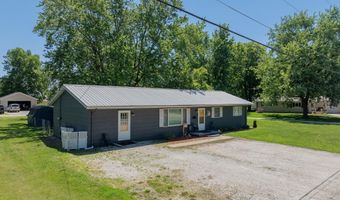 302 S EAST St, Abingdon, IL 61410