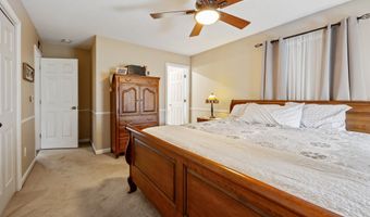 5 Smith Pl, Cheshire, CT 06410