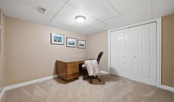 23855 W Sarah Ct, Antioch, IL 60002
