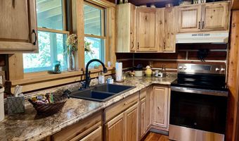 3090 Shamrock Ln, Birdseye, IN 47513
