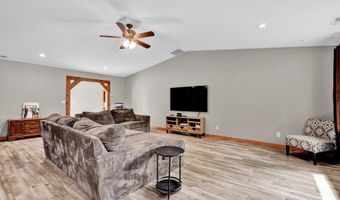 1051 Trinton Cir, Bedford, IN 47421