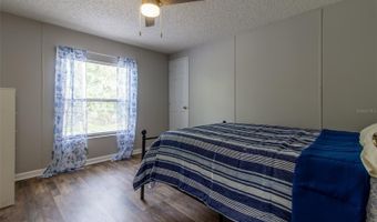 25836 MANHATTAN Ln, Astor, FL 32102