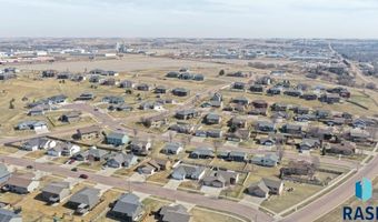 713 N Garnet Cir, Brandon, SD 57005