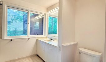 6819 SELKIRK, Bethesda, MD 20817