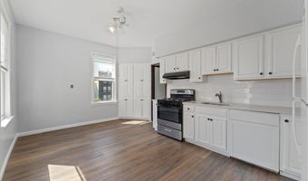 26 E 28TH St, Bayonne, NJ 07002