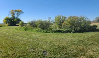 6-10 Pine St 6-10, Bottineau, ND 58318