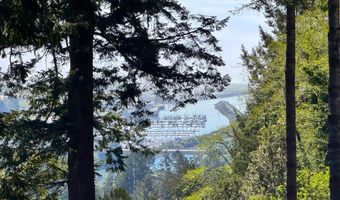 16945 PACIFIC VIEW Dr, Brookings, OR 97415