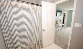 4580 Lakeshore Dr, Bean Station, TN 37708