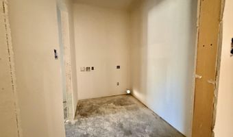 6838 Detonti Rd, Bauxite, AR 72011