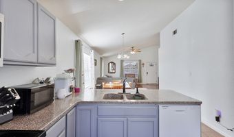 1006 W Del Rio St, Alpine, TX 79830