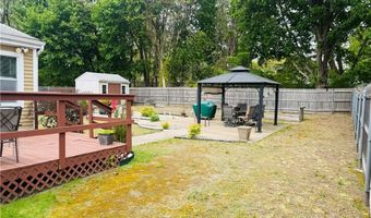 124 Zinnia Dr, Cranston, RI 02920