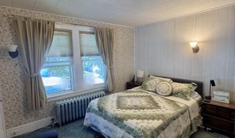 104 7th St, Bangor, ME 04401