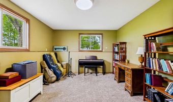 48124 268th St, Brandon, SD 57005