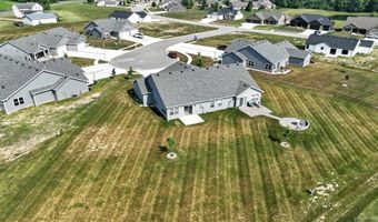 2358 Serenity Ct, Auburn, IN 46706