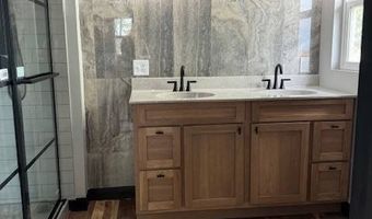 402 S HWY 14, Aurora, NE 68818