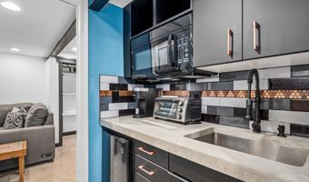 124 TODD Pl NE, Washington, DC 20002