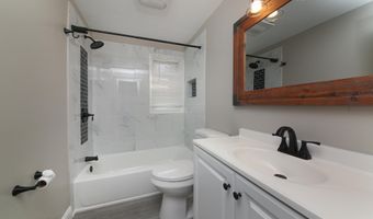 2870 WOODLAND Rd, Abington, PA 19001