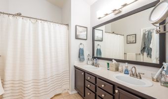 2002 S 60TH St, Springfield, OR 97478