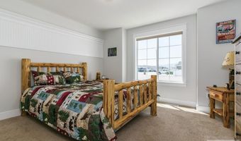 1296 Angela St, Chubbuck, ID 83202