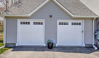 7 Court Ave, Barrington, RI 02806