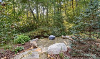 23 Shelby Dr, Asheville, NC 28803