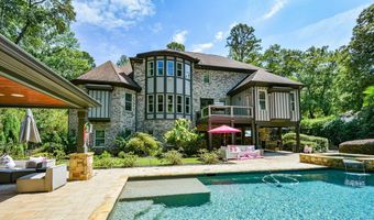 2210 Spalding Dr, Atlanta, GA 30350