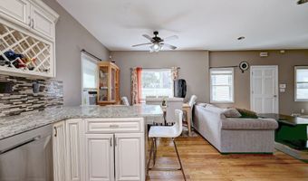 98 Boston Ter, Bridgeport, CT 06610