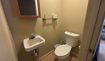 906 W Louisiana St, Beebe, AR 72012