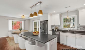 47 Pensacola Ave, Arden, NC 28704