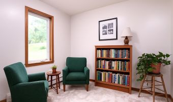 156 Sherwood Cir, Brattleboro, VT 05301
