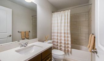 2765 Ashcombe Dr, Ann Arbor, MI 48105