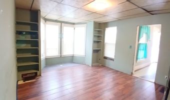 12 Pleasant St, Barre, VT 05641