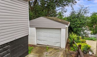 1940 8th St, Akron, OH 44314