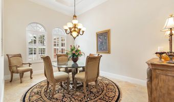594 N Country Club Dr, Atlantis, FL 33462