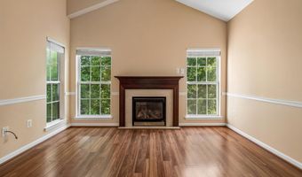 15616 EVERGLADE Ln 406, Bowie, MD 20716