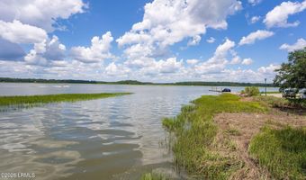 2101 Wilson Dr, Beaufort, SC 29902