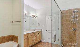 26 Ocaso Dr, Asheville, NC 28806