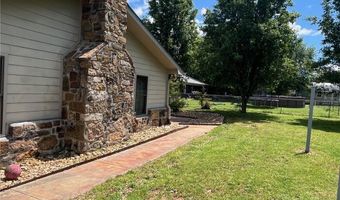 806 SE Avenue 8 Ave, Atkins, AR 72823