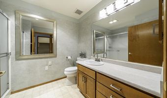 833 Cobblestone Ct, Ashland, OR 97520