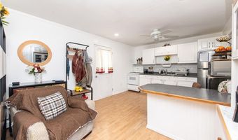 33 Valley St, Cumberland, RI 02864