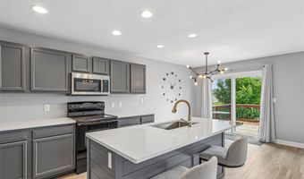 4704 NE Hayes Dr, Ankeny, IA 50021