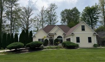 355 Woodside Ct, Batesville, IN 47006