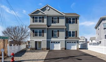 42 Carlyle Dr, Bayville, NJ 08721