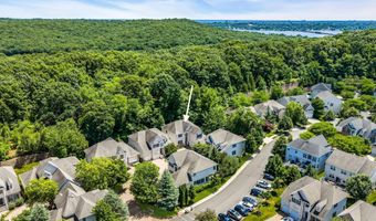 55 Sydney Ct, Atlantic Highlands, NJ 07716