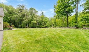 117 Chippenwood Ln, Bristol, CT 06010
